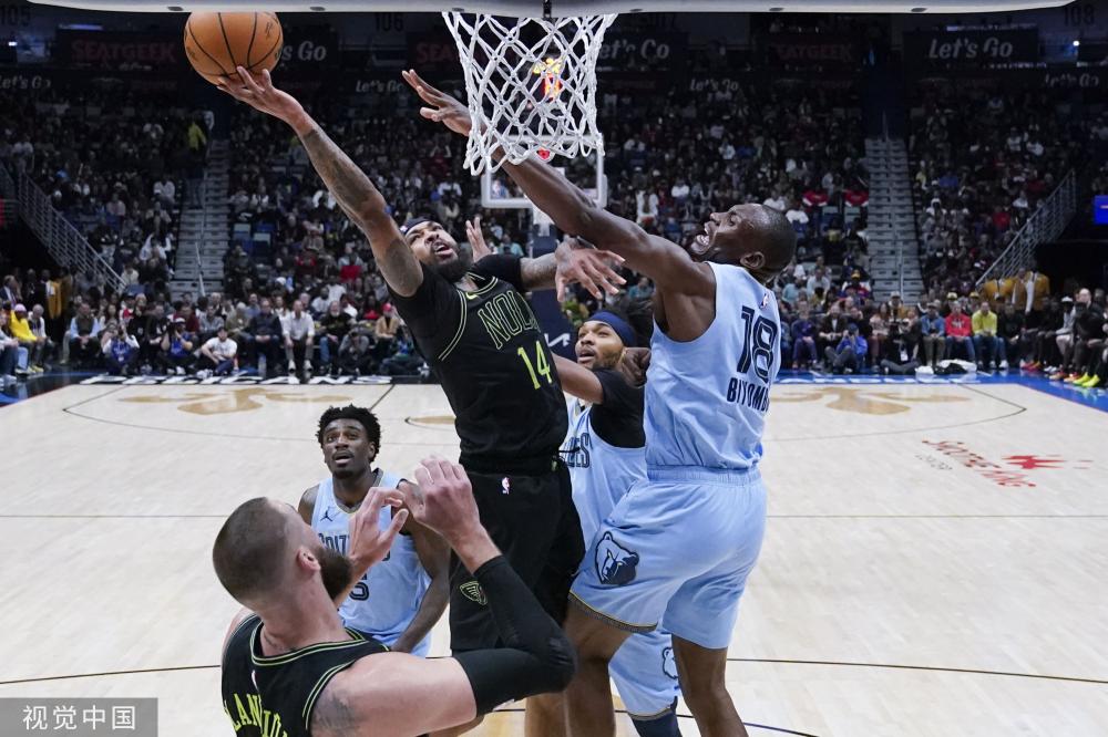 付出了巨大 付出了巨大