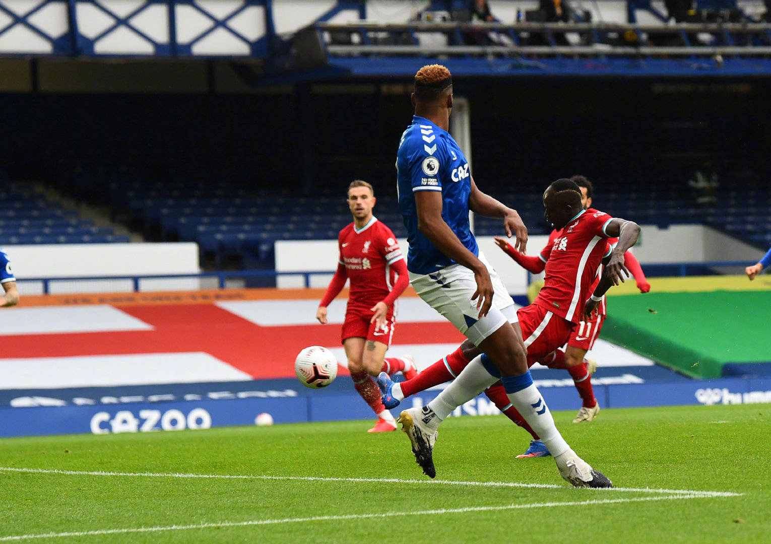 攻陷入真空 攻陷入真空